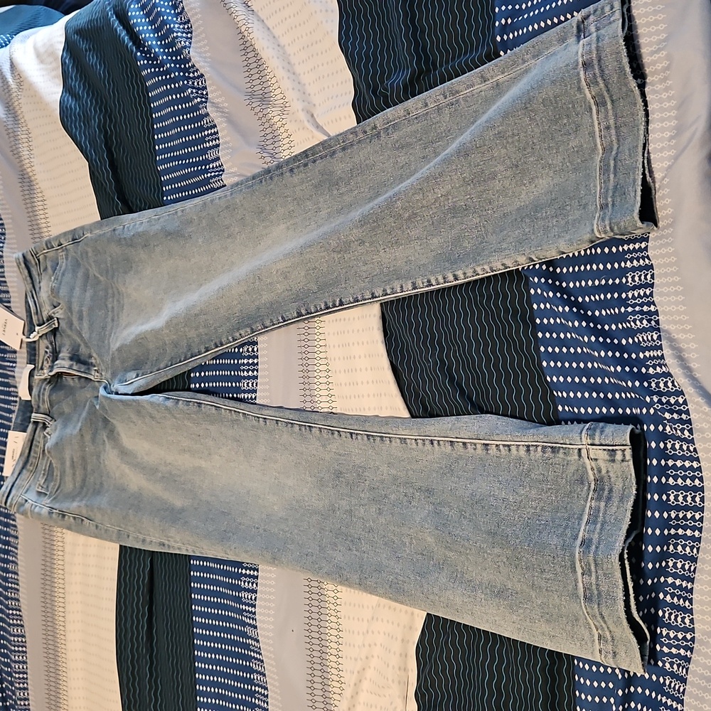 NWT Vici Forver Legendary Mid Rise Flare Women's Jeans - Picture 9 of 16